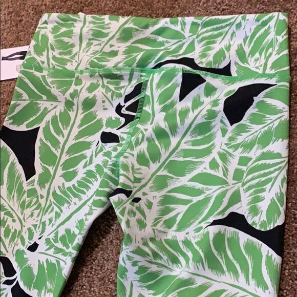 Alo yoga leggings. Palm Springs. NWT. Small - Picture 9 of 10
